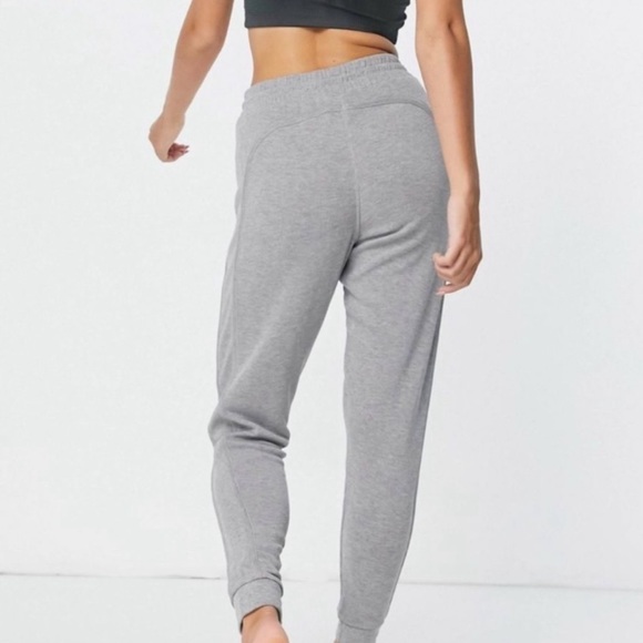 NWT Free People Back Into It Sweatpants Joggers in Grey - Picture 2 of 5